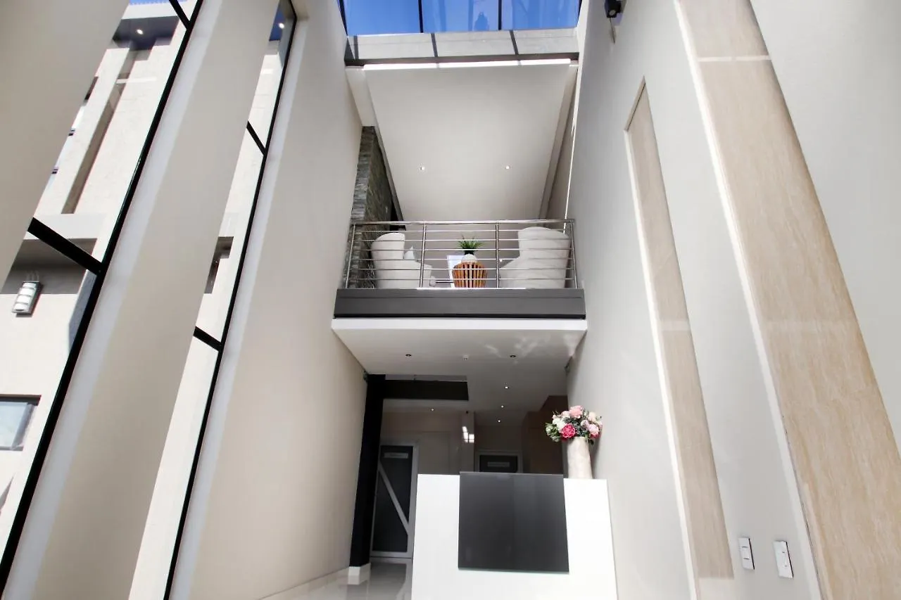C' La Vie Luxury Accommodation Melkbosstrand 4*,  South Africa