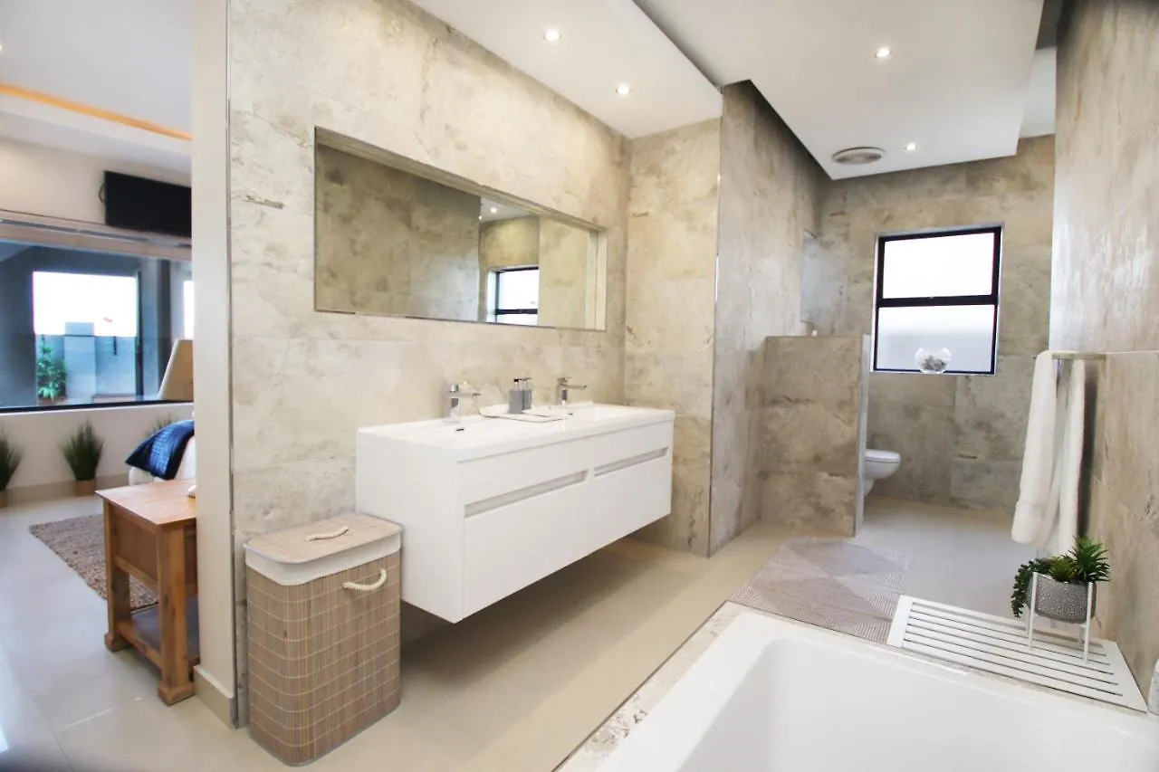 **** Bed & Breakfast C' La Vie Luxury Accommodation Melkbosstrand South Africa