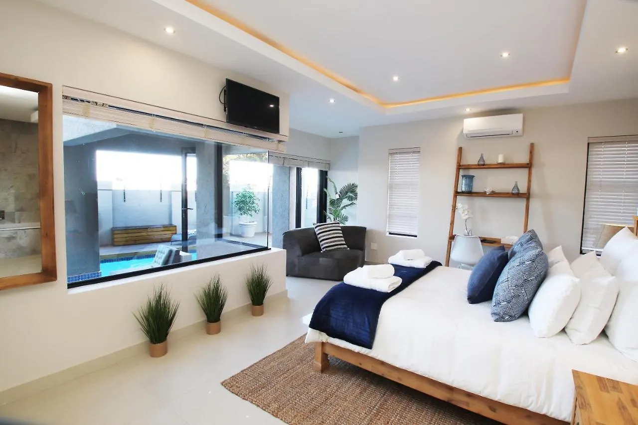 C' La Vie Luxury Accommodation Melkbosstrand Bed & Breakfast