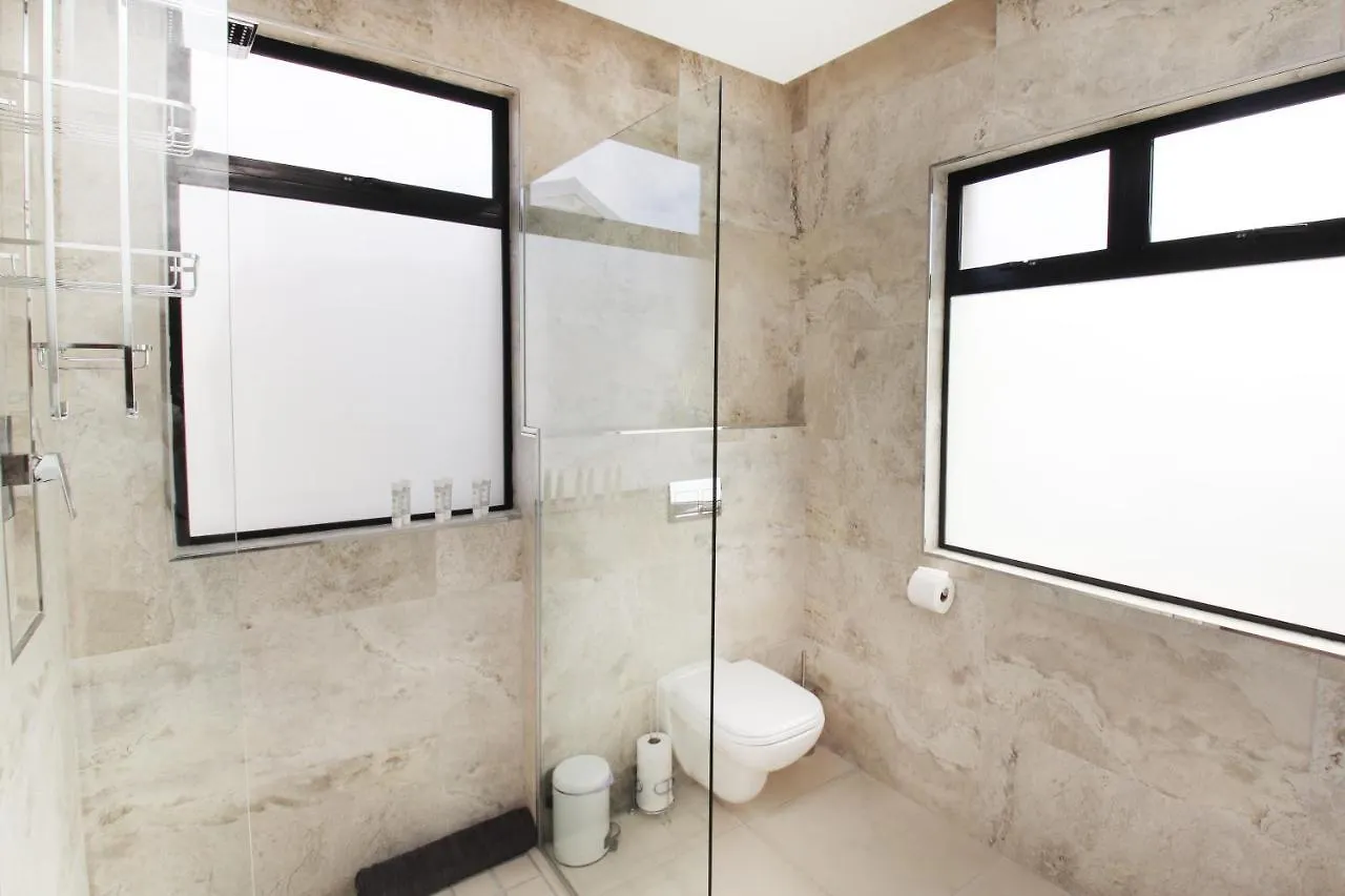 C' La Vie Luxury Accommodation Melkbosstrand