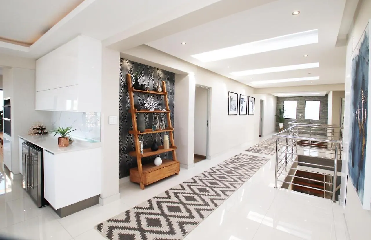 C' La Vie Luxury Accommodation Melkbosstrand 4*,